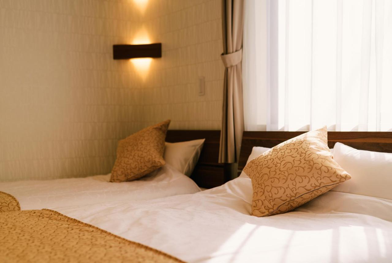 Grand Base Hakata Haruyoshi Lejlighedshotel Fukuoka  Eksteriør billede
